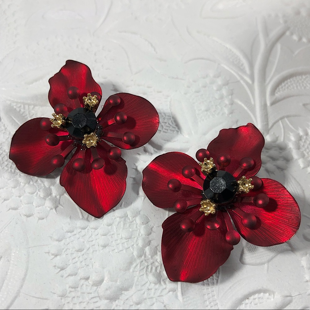 ✨🛍✨ Large Floral Earrings